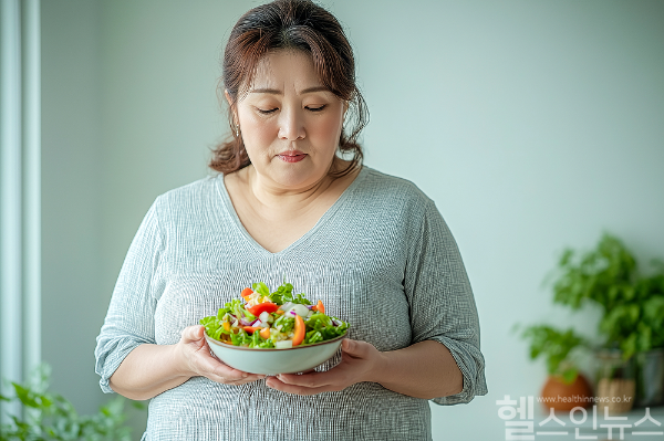 무리한 다이어트는 체중보다 뼈를 먼저 깎아먹는다. (클립아트코리아)