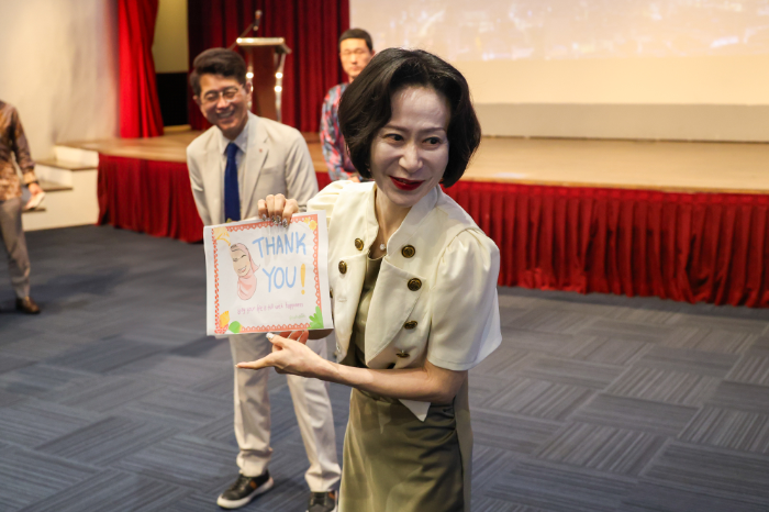 롯데장학재단, 인도네시아 대학생 50명에 장학금 전달