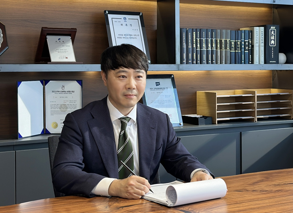 공무원 성비위 발생 시, 형사처벌 외 엄중한 행정처분도 받을 수 있어