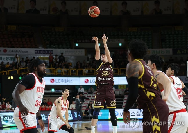 창원 LG 전성현 슛 / 사진=연합뉴스