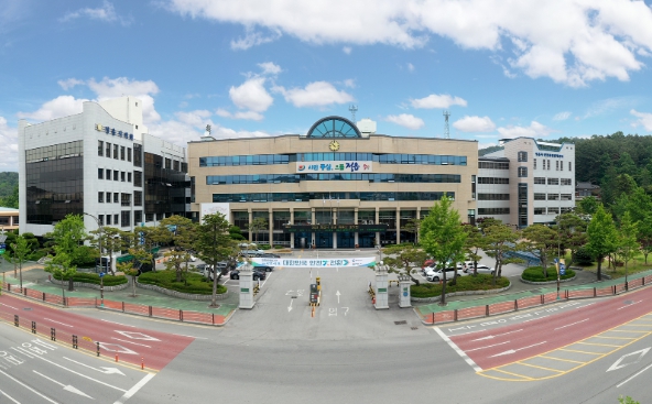 정읍시가 상하수도 요금 감면 제도를 놓치고 있는 다자녀 가구를 대상으로 신청 독려에 나섰다. (정읍시 제공)
