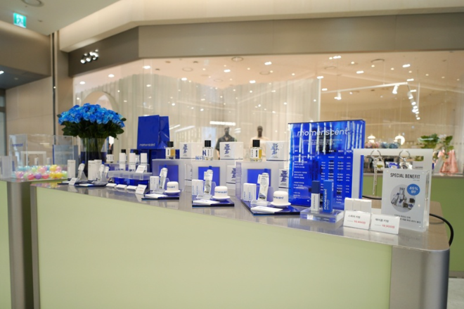 모멘센트, 현대백화점 중동점 팝업 스토어 성황리에 종료