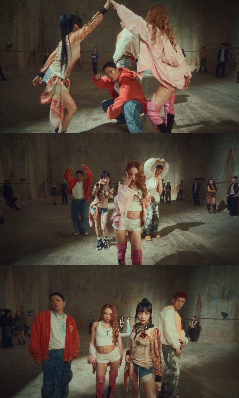 카드, 신곡 'Touch' 퍼포먼스 비디오 공개…'고혹+치명' 절도 있는 군무