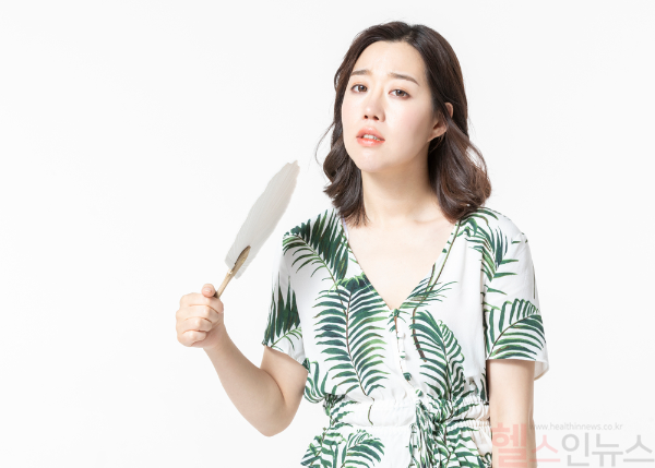 여름철 당뇨병 환자는 저혈당 무감지증과 발 상처에 특히 주의해야 합니다. (클립아트코리아)