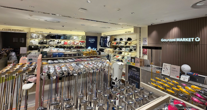 골프존마켓 노원롯데점 매장 전경.