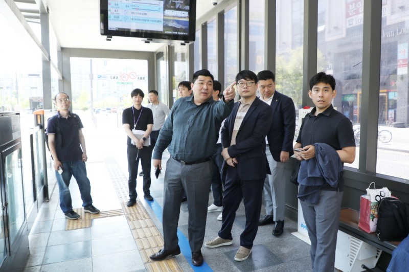 세종시 보행자 환경조성을 위한 대중교통 개선 연구모임 제3차 간담회 (사진 김영현 의원)