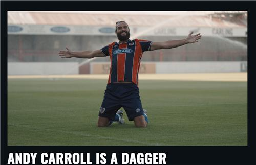 대거넘 입단한 앤디 캐럴 / 대거넘 홈페이지 캡처. 연합뉴스