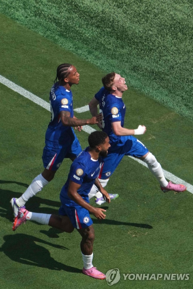 기뻐하는 첼시 선수들 / 사진=연합뉴스