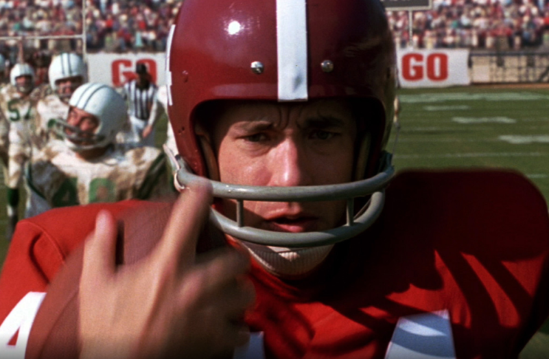 영화 '포레스트 검프'에서 앨러배마 대학교의 킥 리터너로 활약하는 포레스트 검프