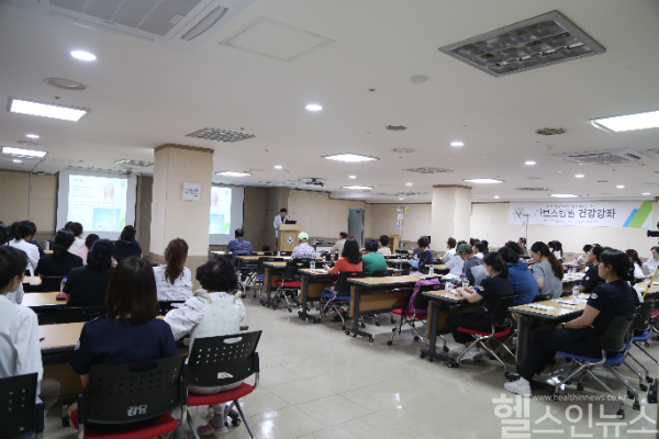 김태우 다보스병원 과장, ‘두통·어지럼’ 건강강좌 성료 (다보스병원 제공)