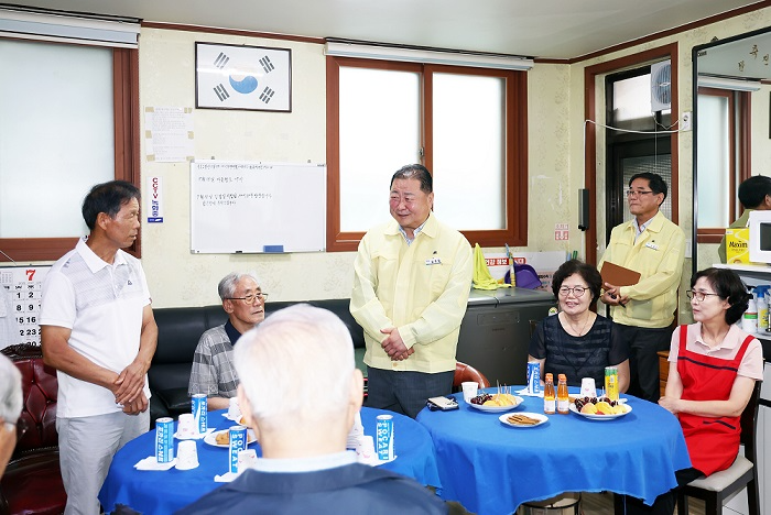 경로당 등 관내 무더위쉼터 방문해 운영 실태 점검