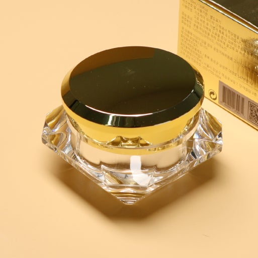 RUDIA FRAGRANCE Embarks on Global Relaunch Through Dreamcos Incubation Platform ‘CAMIHOUSE’