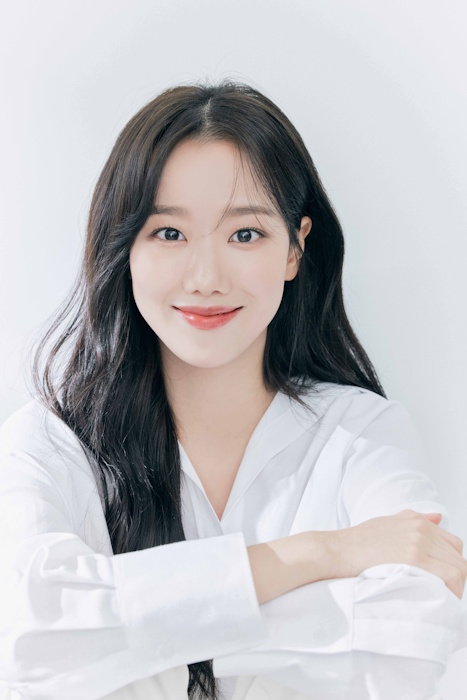 이나은, ‘아이쇼핑’ 캐스팅…첫 액션 스릴러 장르 도전