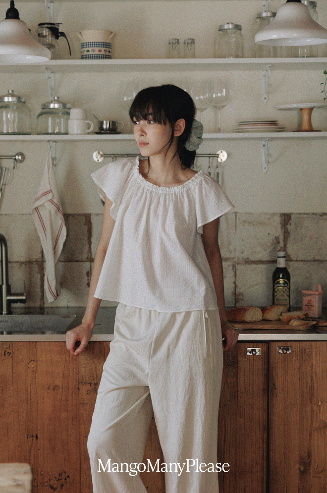 여성 패션 브랜드 ‘망고매니플리즈’, W컨셉 입점 1주년 누적 매출 120억 원 달성