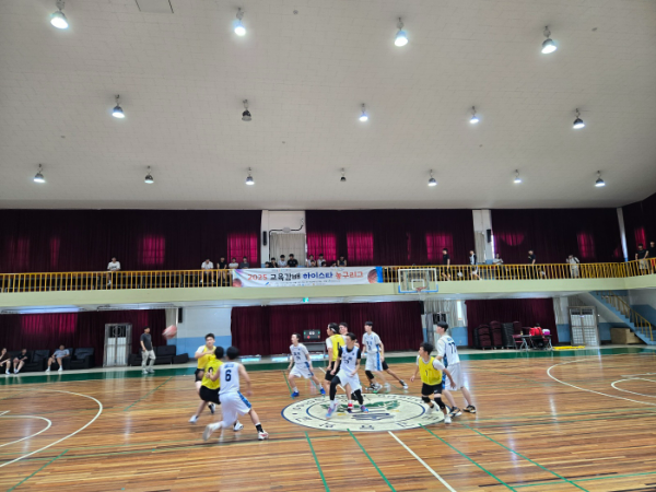 ‘2025 교육감배 하이스타 농구대회’ 고등부 5대5 리그 경기 모습