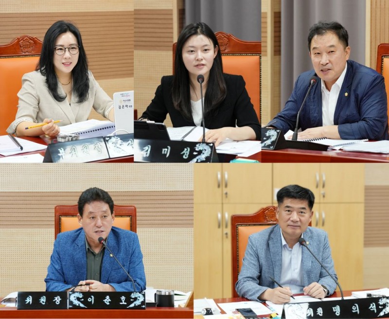 아산시의회 문화복지환경위원회 위원들