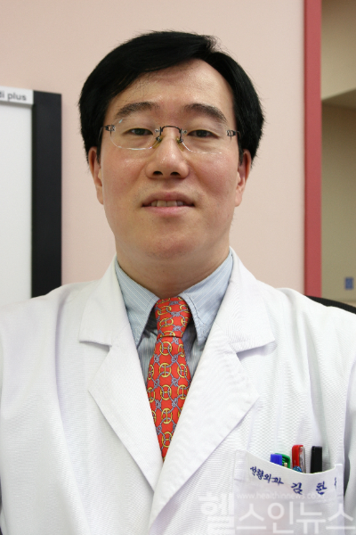 김한구 중앙대학교병원 부원장(성형외과 교수) (중앙대병원 제공)