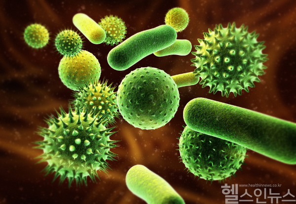 폭우 이후 장티푸스·이질·노로바이러스 등 수인성 감염병 위험이 커져 개인 위생과 예방이 무엇보다 중요하다. (클립아트코리아)