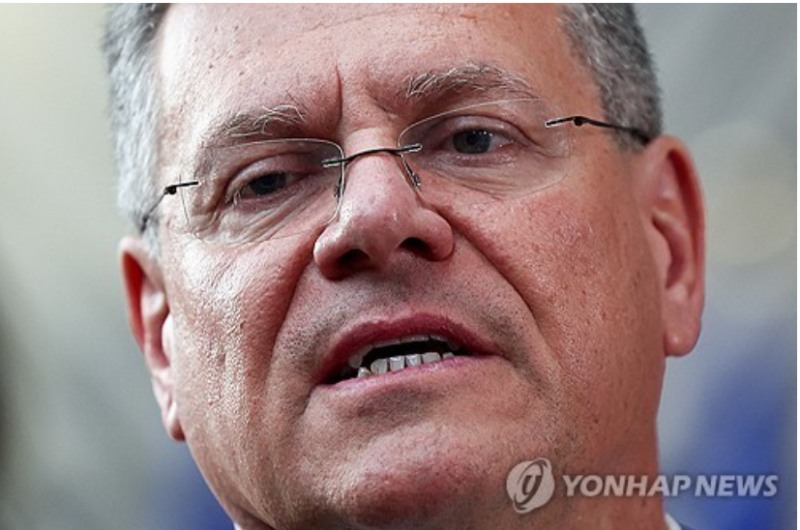 유럽연합(EU)은 미국에 대한 보복관세 방안을 이번 주 중에 마련할 것이라고 독일 고위 관리가 밝혔다. 사진=마로시 셰프초비치 EU 무역·경제안보 집행위원. 사진=로이터통신, 연합뉴스
