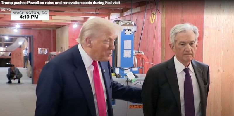 (상보) 트럼프, 연준 방문 파월 앞에서 "기준금리 낮춰라"