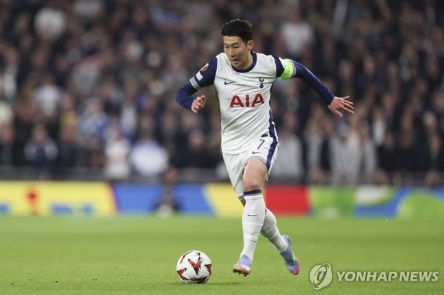 '손흥민, 차라리 한국에서 뛰는 게 어떤가?...일부 팬들, SON 미국행 소문에 '폭발'