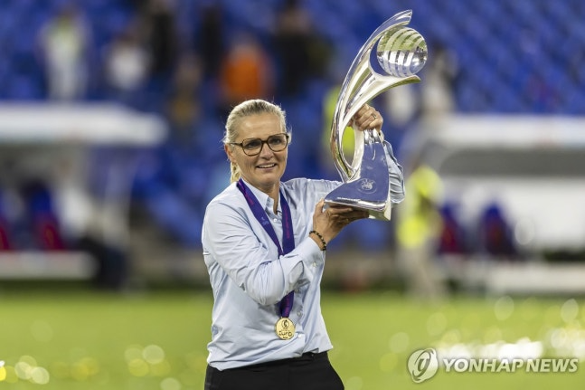 사리나 비흐만 잉글랜드 감독 / 사진=연합뉴스