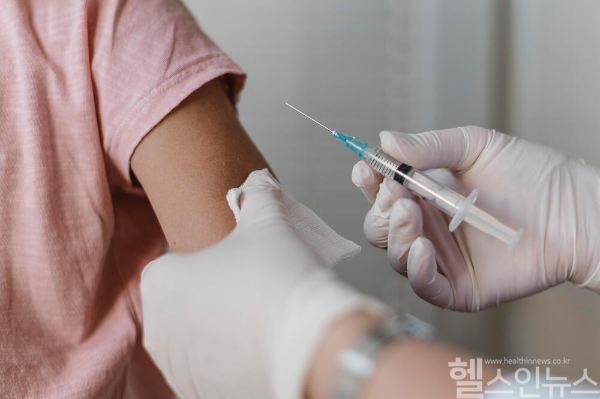 작년 우리나라 어린이 예방접종률이 주요국보다 최대 19%p 높게 나타났다. (클립아트코리아)