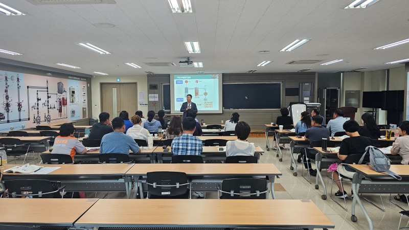 한국소방안전원 충북지부는 28일부터 8월 1일까지 5일간 충북지역 의용소방대원들을 대상으로 실시하는 ‘의용소방대 전문화교육’ 중 ‘교관양성과정’ 교육을 실시한다.