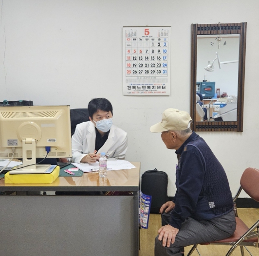 의성군이 산불 피해 주민들의 심리적 회복을 돕기 위해 9월부터 11월까지 2차 심층진료를 확대 실시할 계획이다. (의성군 제공)