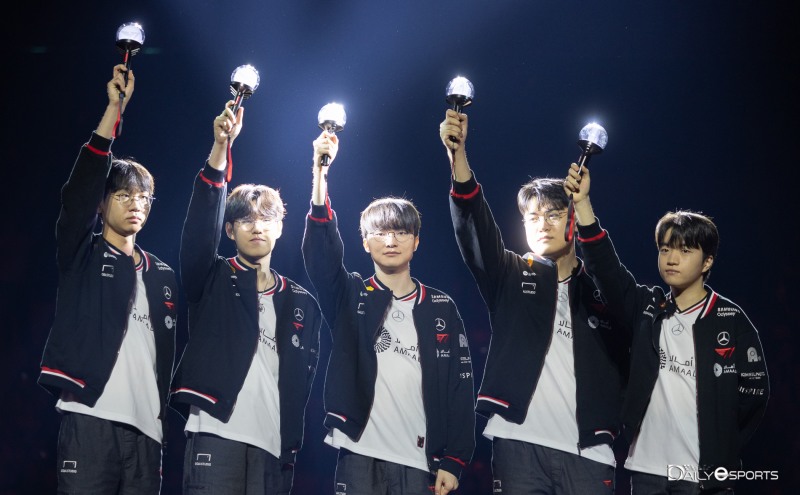 T1 LCK 선수단.