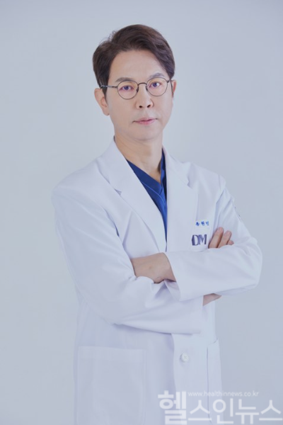 유원민 디엠성형외과 원장