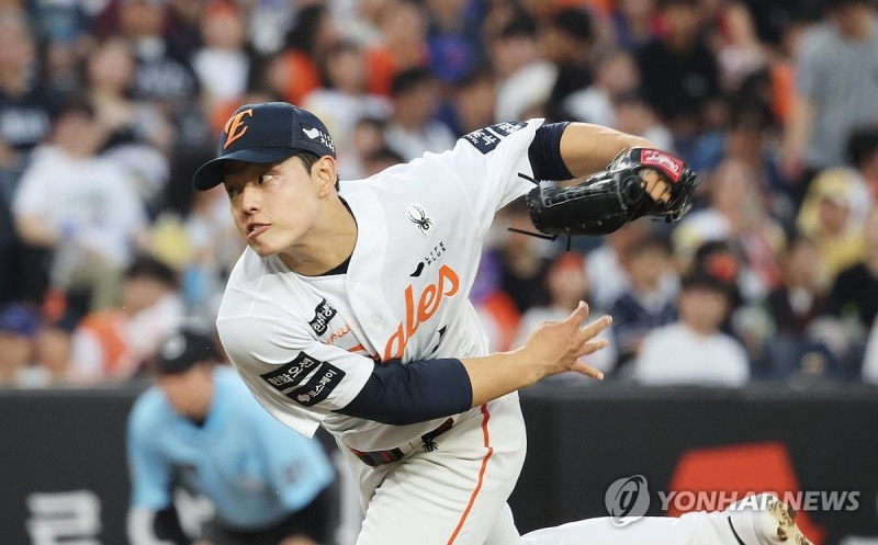 역투하는 문동주 / 사진=연합뉴스