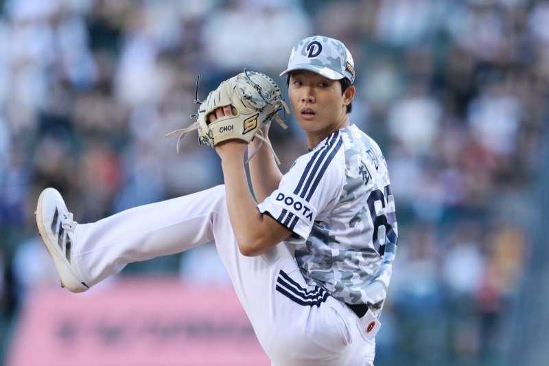 두선 선발투수 최민석. 사진=연합뉴스