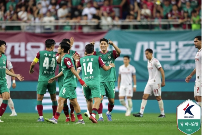 '이겼지만 높은 점수 못 줘' 대전 황선홍 감독, 3-2승에도 일관성 부족 지적