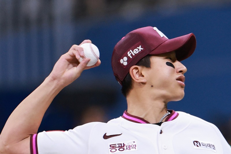 8회초 위기에 올라온 키움 주승우. 사진=연합뉴스