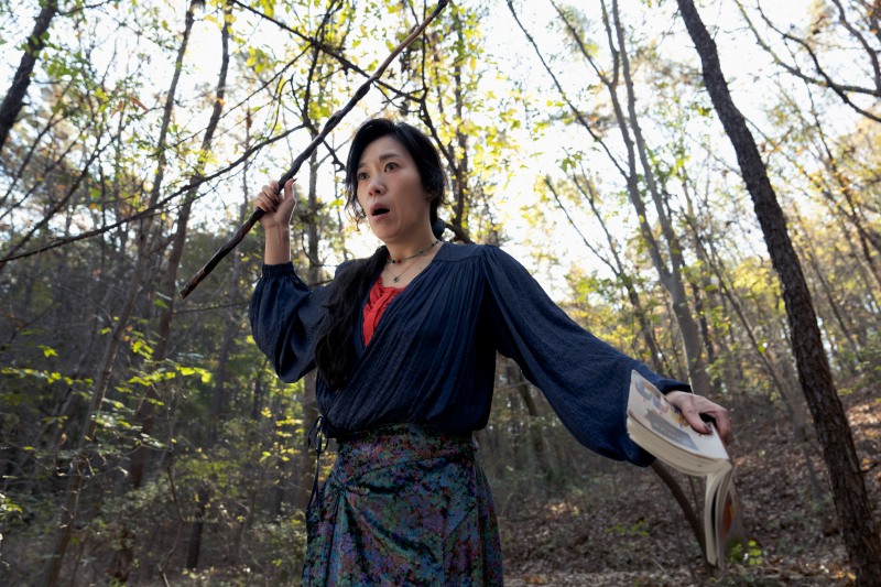 ‘어쩔수가없다’ 염혜란, 풍부한 감성의 소유자 아라로 새로운 변신