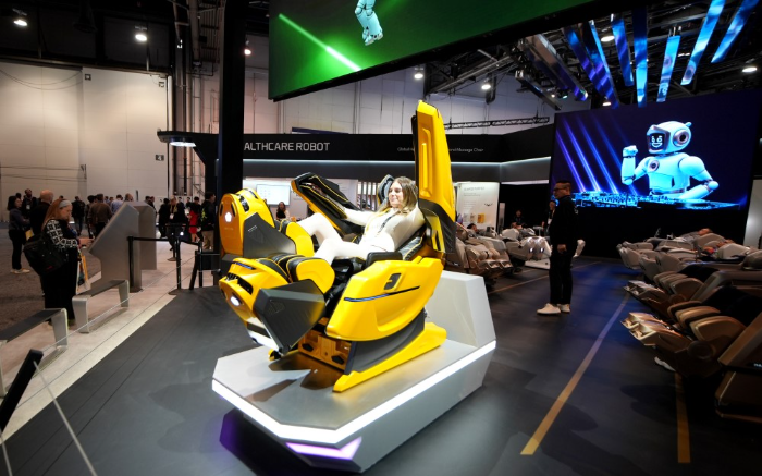 CES2025에서 공개된 바디프랜드 AI헬스케어로봇 '733'.