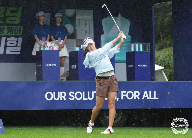 김아림의 아이언 티샷./ 사진=KLPGA 제공. 연합뉴스