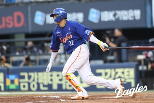 채은성, 주장다운 클러치 플레이…NC전 2안타 2타점으로 한화 승리 견인