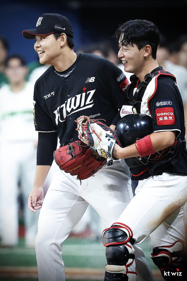 데뷔 첫 세이브를 따낸 kt 소형준 / 사진=kt wiz 제공