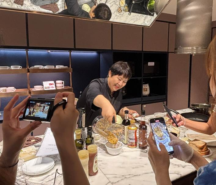 올가홀푸드, 롯데백화점서 ‘프리미엄 쿠킹클래스’ 개최.