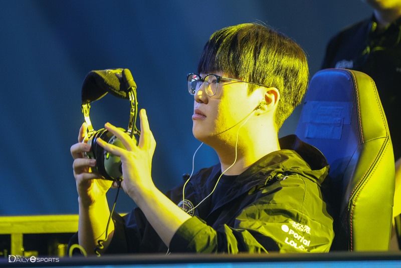 자신을 선택한 스프링 3위를 꺾고 승자조에 진출한 '노이즈' 노영진.