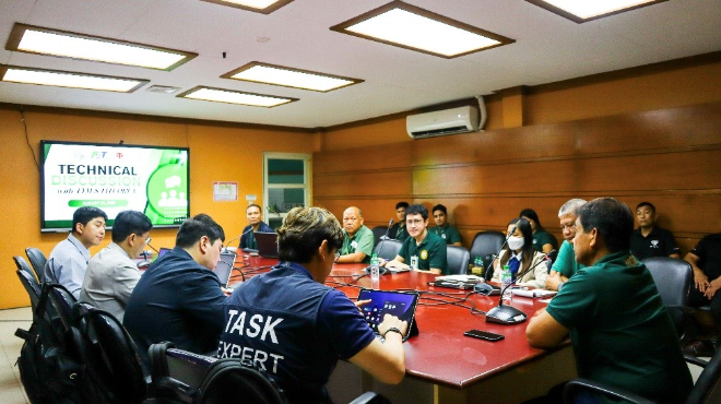 필리핀 농업부 산하 기계화 전담기관 관계자와 TYM 관계자들이 8월 12일 제품 현지화 및 기술 전문가 육성 방안에 대해 논의했다. / 사진= TYM