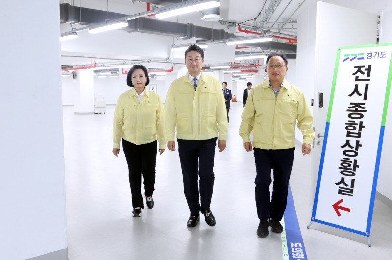 김진경 경기도의회 의장, 을지연습 참여 공직자 격려