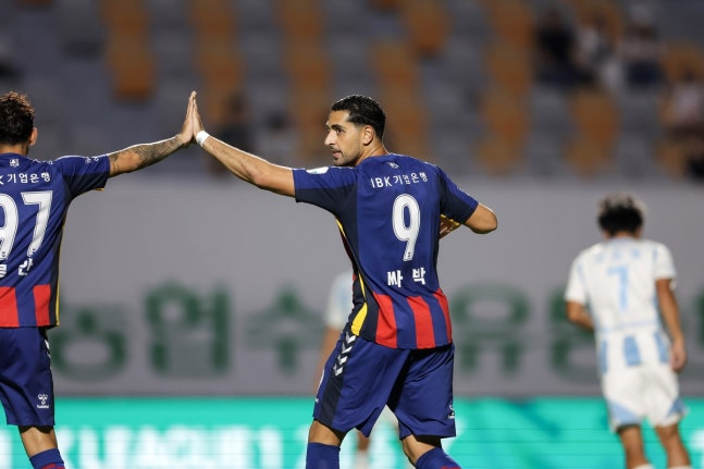 수원FC의 싸박 / 사진=한국프로축구연맹 제공. 연합뉴스