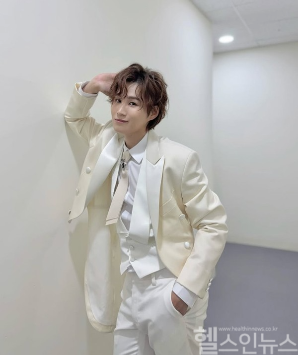 가수 김희재 (출처: 공식SNS)