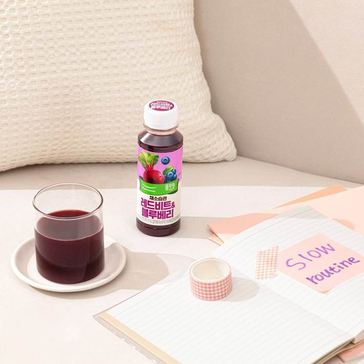 ‘슬로우 루틴’의 형성을 돕는 풀무원녹즙 ‘채소습관 레드비트&블루베리’