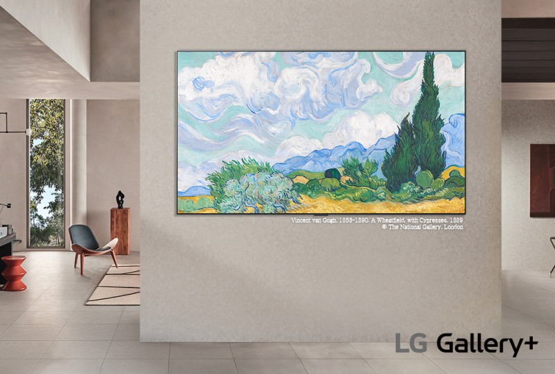LG전자가 LG 스마트 TV를 디지털 액자로 활용해, 명화·게임 일러스트 등의 좋아하는 콘텐츠를 감상하고 이를 통해 나만의 공간 인테리어를 완성할 수 있는 'LG 갤러리+' 서비스를 출시했다. 사진은 LG 갤러리+를 통해 영국 내셔널 갤러리 런던에 전시된 반 고흐의 작품 '사이프러스가 있는 밀밭'을 집 안에서 감상하는 모습./LG전자