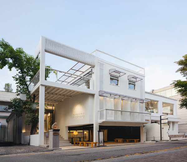 시에라디자인, 첫 번째 플래그십 ‘라이트 하우스’ 오픈