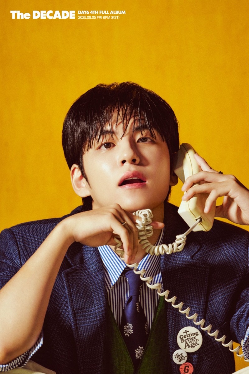 DAY6 원필 & 도운, 신보 'The DECADE' 개별 포토 공개…컬러풀 청량 비주얼